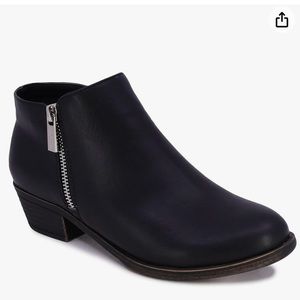 Nautical Alara women’s ankle boots